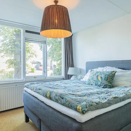 Vrijstaand Met Tuin Aan Vaarwater, Vlakbij Amsterdam Ferienhaus