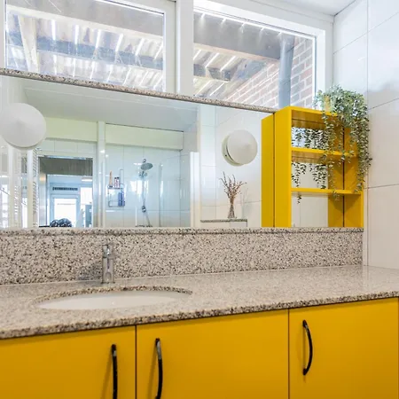 Vrijstaand Met Tuin Aan Vaarwater, Vlakbij Amsterdam Ferienhaus