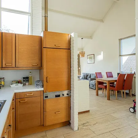 Ferienhaus Vrijstaand Met Tuin Aan Vaarwater, Vlakbij Amsterdam